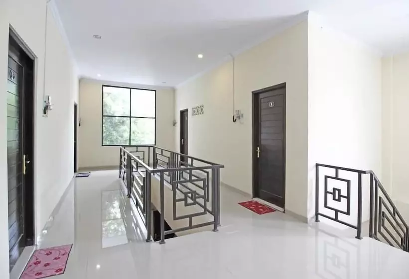 Majatalo Greenhouse Exclusive Tegalwaras