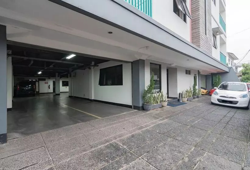 Majatalo Reddoorz Plus At Buah Batu