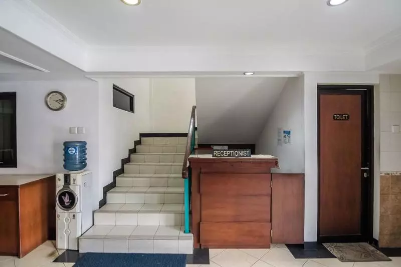 Majatalo Reddoorz Plus At Buah Batu