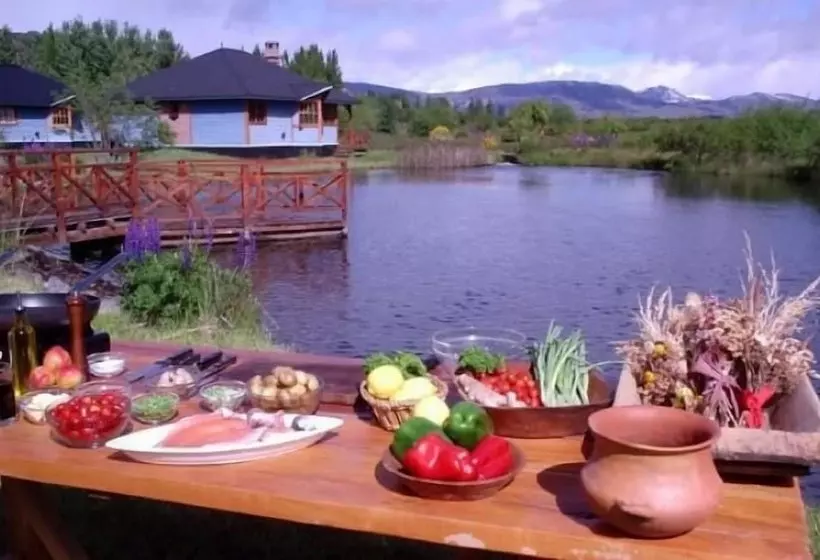 ホテル Spring Creek Lodge