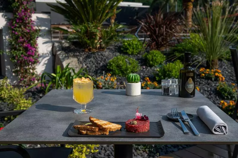 Lake Front Hotel Mirage