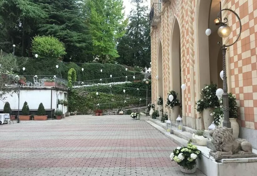 ホテル Trettenero