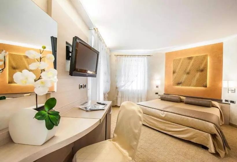 ホテル Trettenero