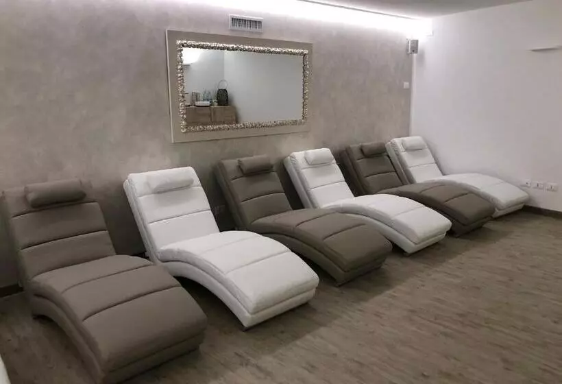 ホテル Trettenero