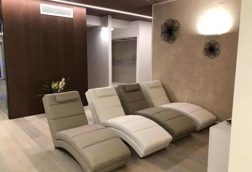 ホテル Trettenero