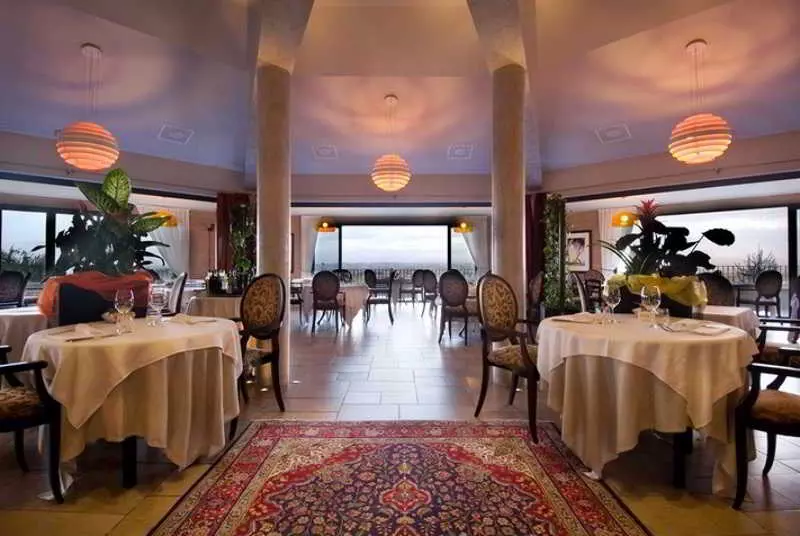 Отель Villasanpaolo Resort & Spa