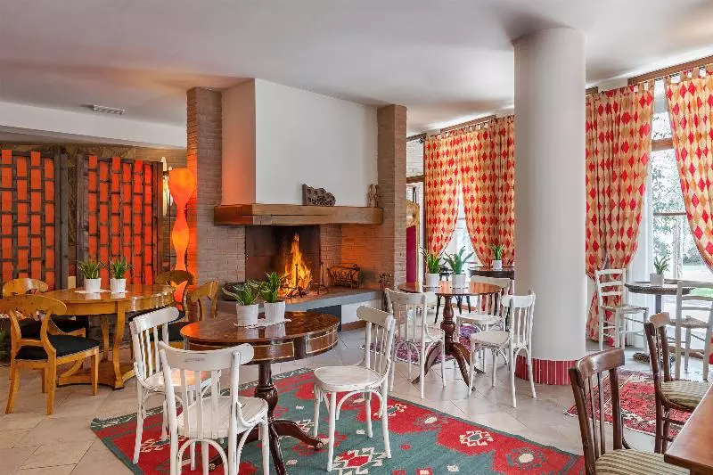 Отель Villasanpaolo Resort & Spa