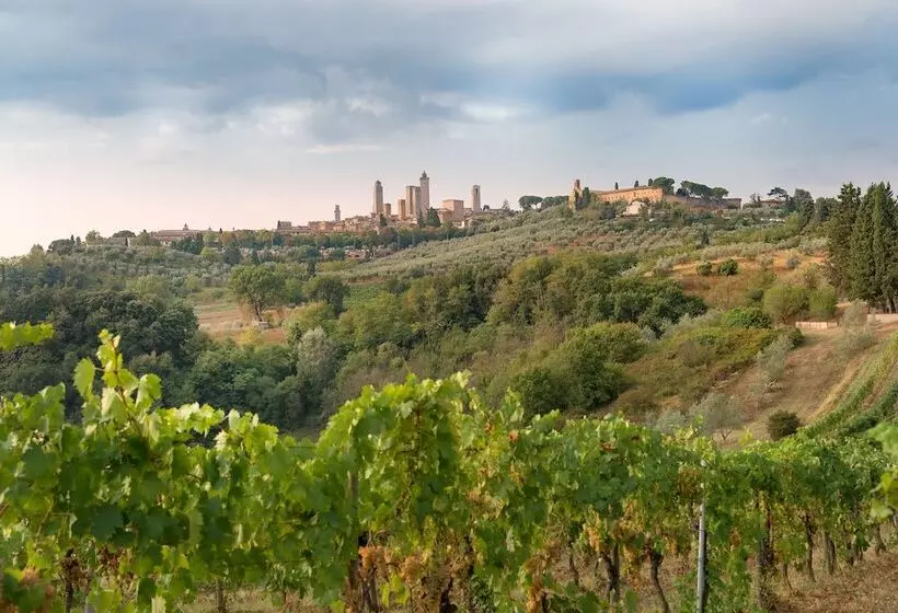 Отель Villasanpaolo Resort & Spa