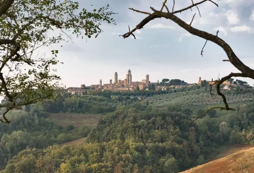 Отель Villasanpaolo Resort & Spa