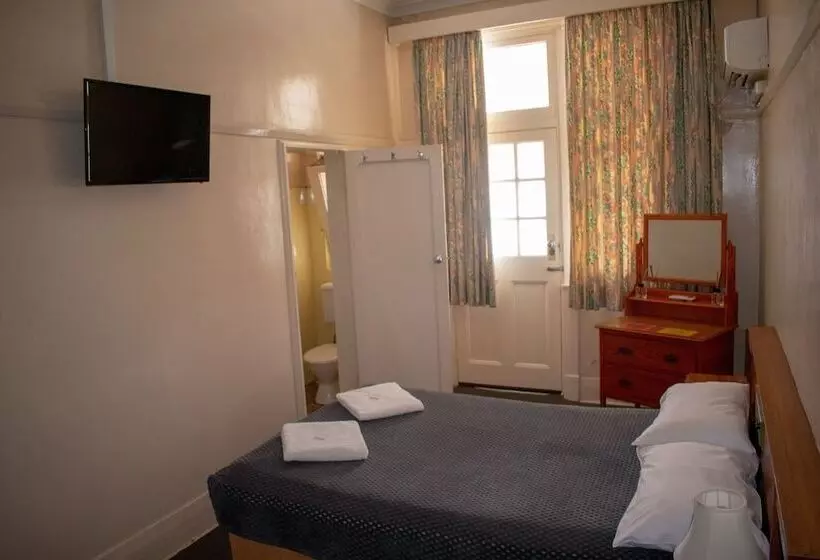 ホテル Castlereagh