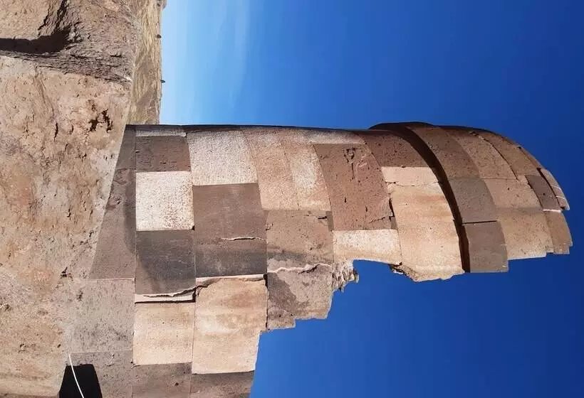 簡易ホテル Uros Lupaka Lodge