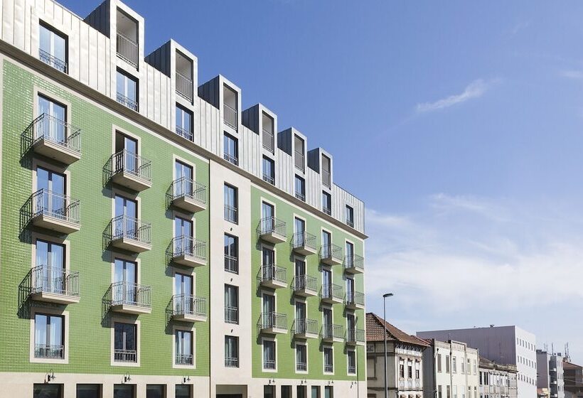 هتل Acta The Avenue