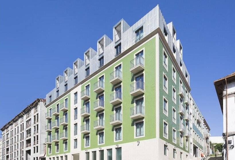 هتل Acta The Avenue