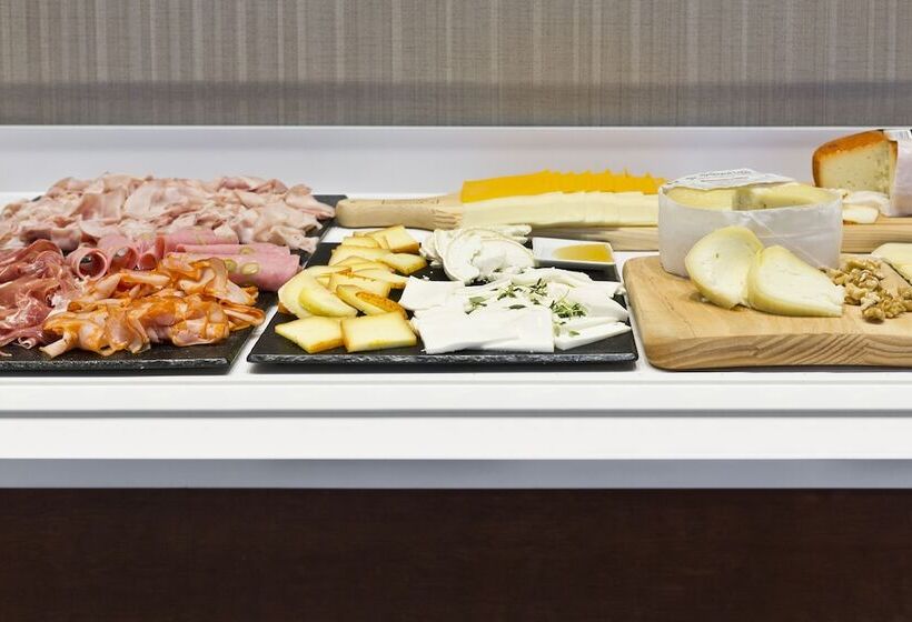 هتل Acta The Avenue