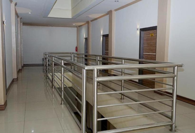 בית מלון כפרי Golden Vella By Oyo Rooms