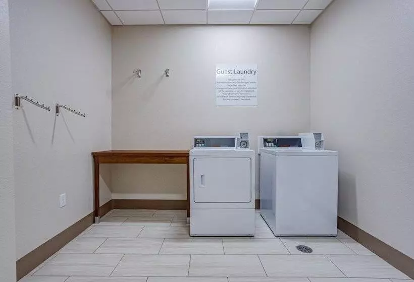 Hotelli Holiday Inn Express & Suites Elkhart North By Ihg