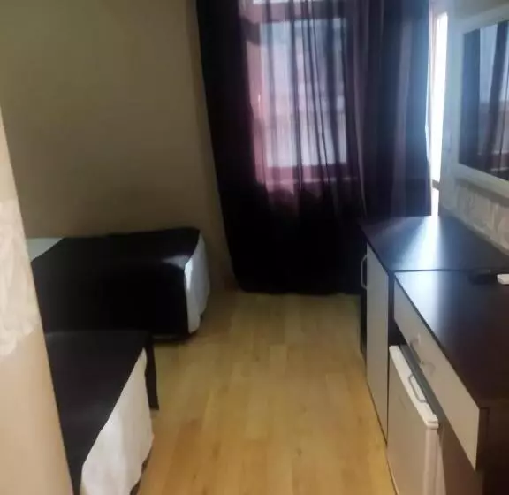 هتل Koli̇bry Sv