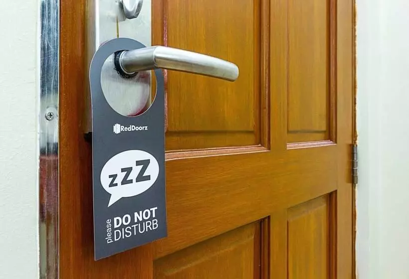 ホテル Reddoorz Premium @ Mabolo Cebu 2