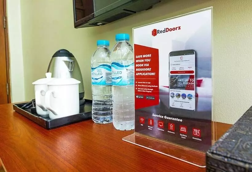 ホテル Reddoorz Premium @ Mabolo Cebu 2