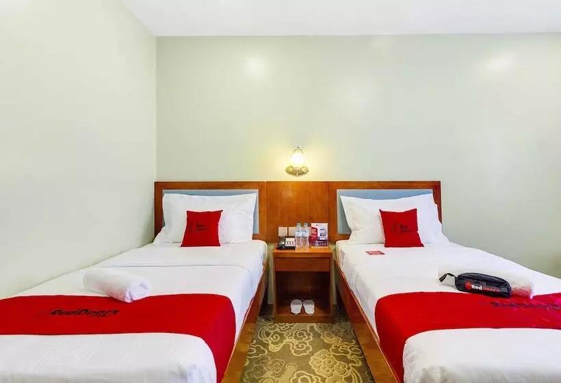 ホテル Reddoorz Premium @ Mabolo Cebu 2