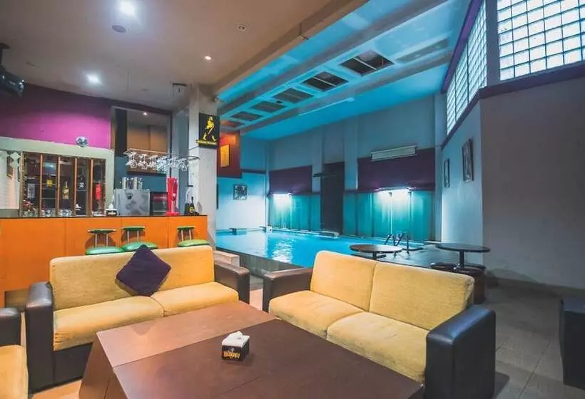 Majatalo Reddoorz Plus Near Kampus Upi Setiabudhi