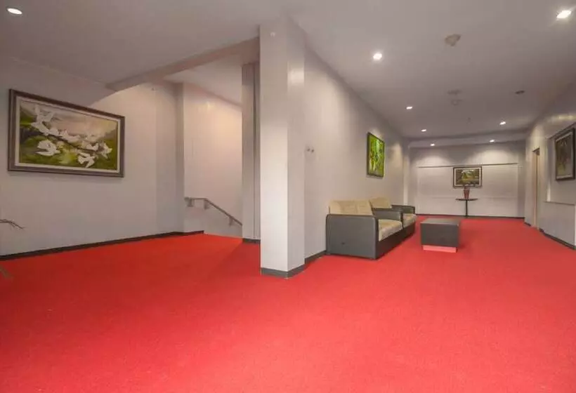 Majatalo Reddoorz Plus Near Kampus Upi Setiabudhi