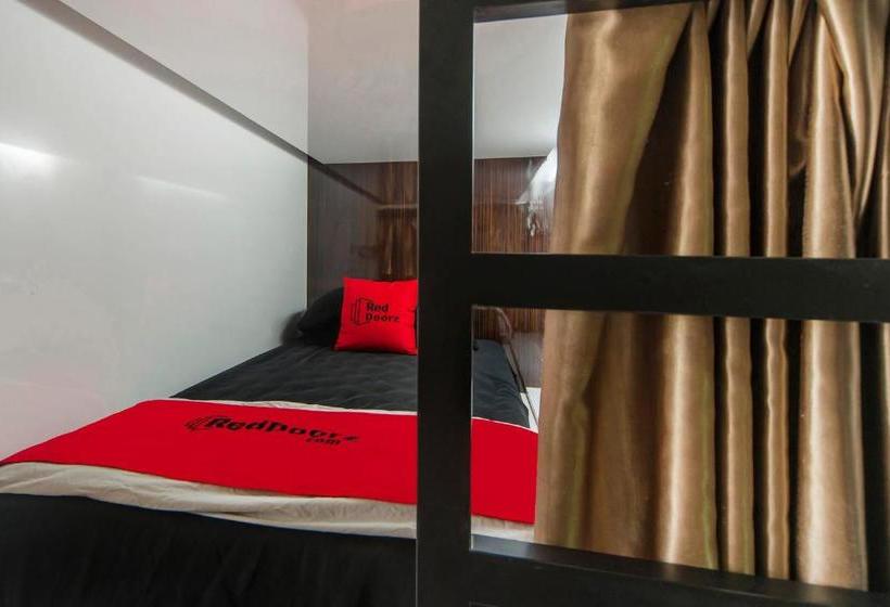 Reddoorz Hostel @ Little India