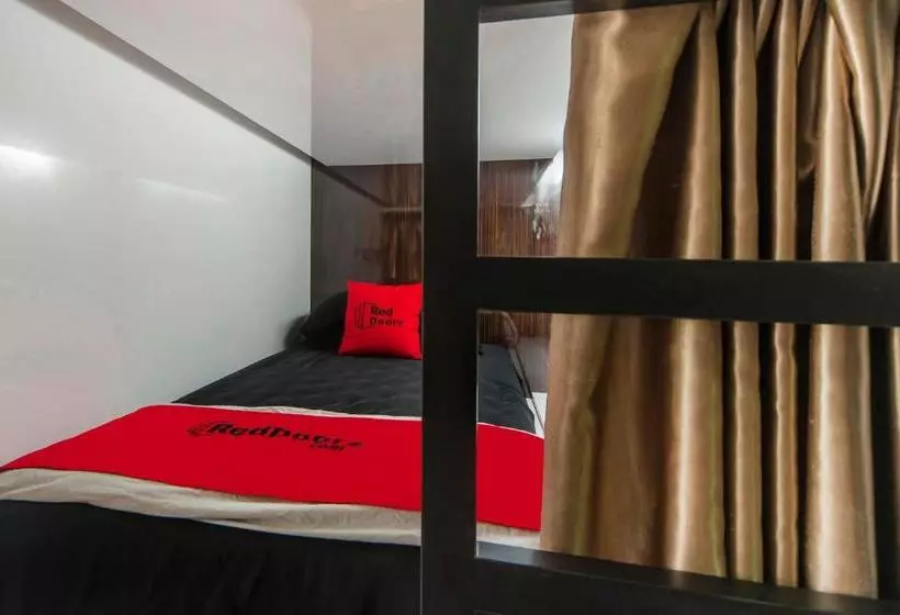 Reddoorz Hostel @ Little India