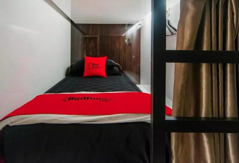 Reddoorz Hostel @ Little India
