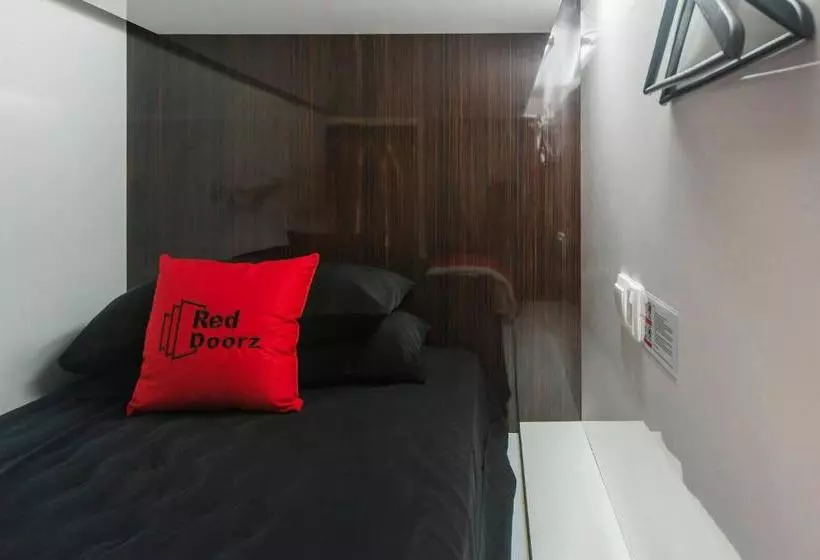 Reddoorz Hostel @ Little India