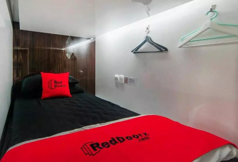 Reddoorz Hostel @ Little India