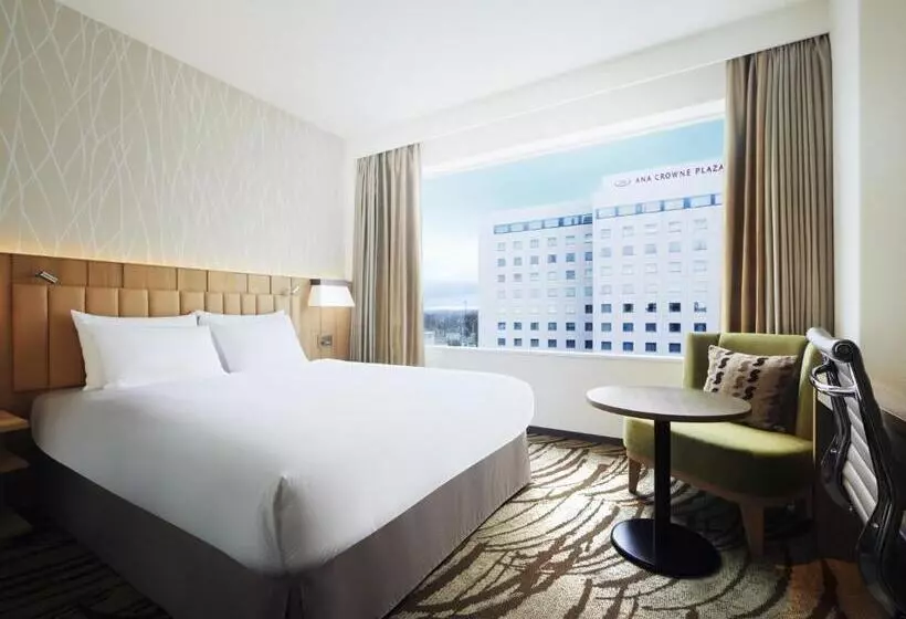 Отель Ana Crowne Plaza Chitose, An Ihg