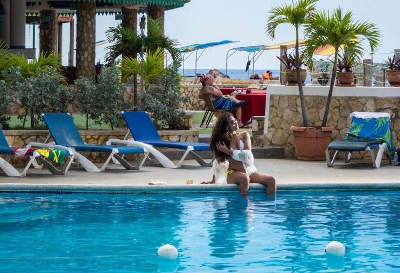 هتل Samsara Cliff Resort