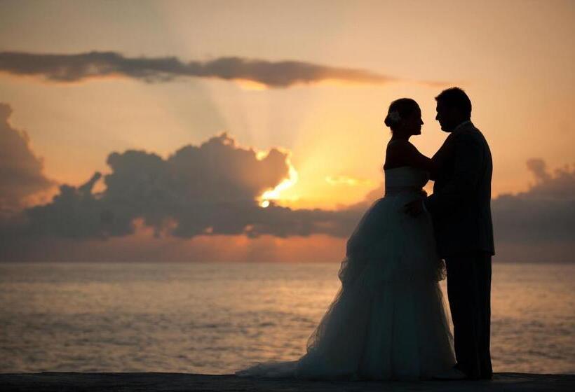 هتل Samsara Cliff Resort