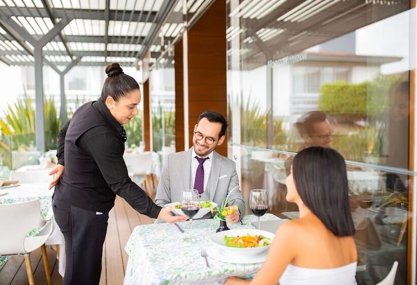 فندق Horizon & Convention Center