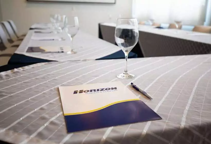 호텔 Horizon & Convention Center