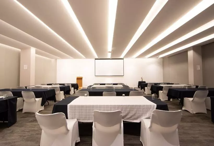 호텔 Horizon & Convention Center