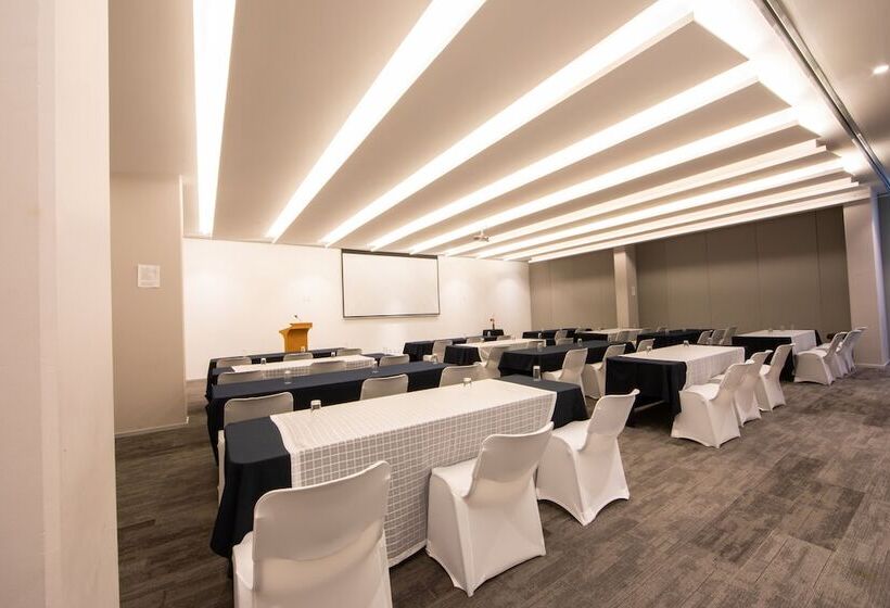 فندق Horizon & Convention Center