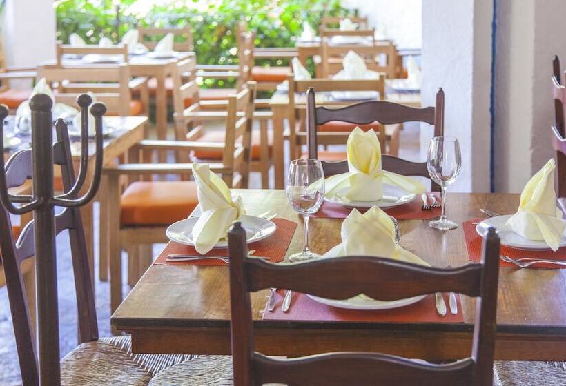 فندق Villa Blanca Huatulco