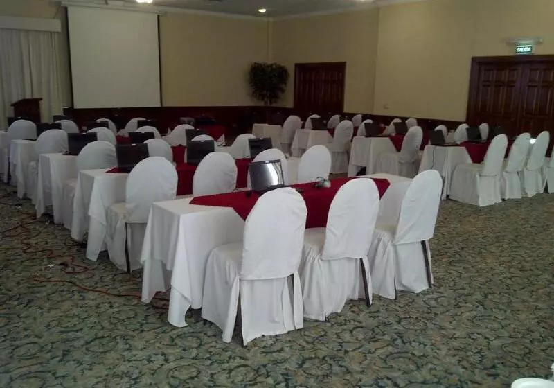 渡假胜地  Grand Plaza La Paz  And Suites