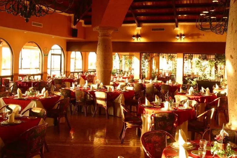 渡假胜地  Grand Plaza La Paz  And Suites