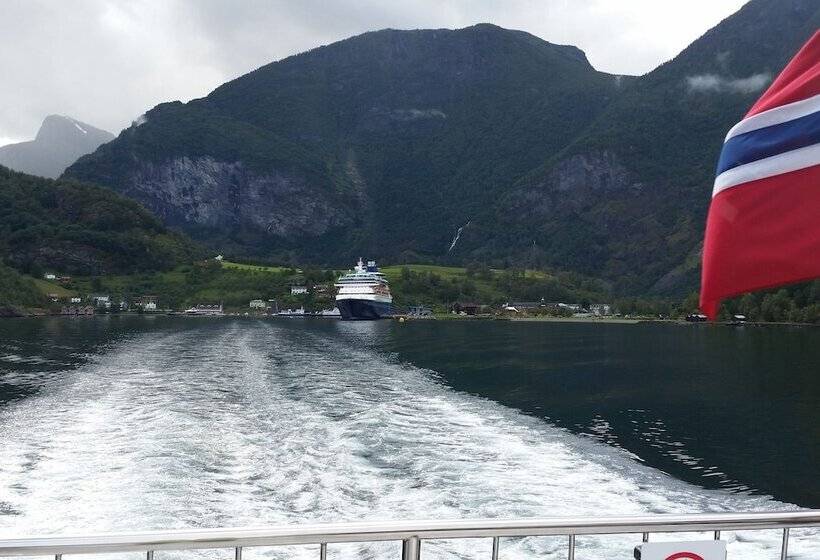 فندق صغير Lærdal Ferie  Og Fritidspark