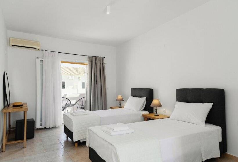 Отель La Playa Grande