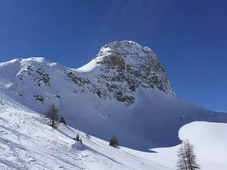 Aamiaismajoitus (B&B) Chalet Tioli