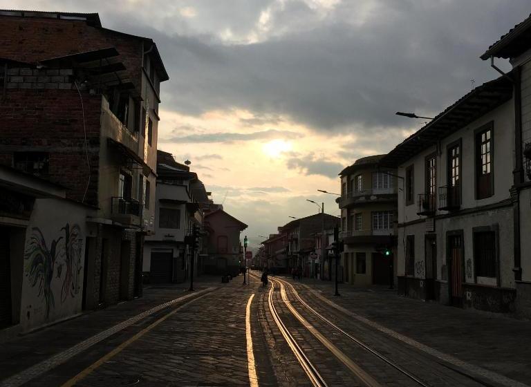 Blue Bird Bed And Breakfast