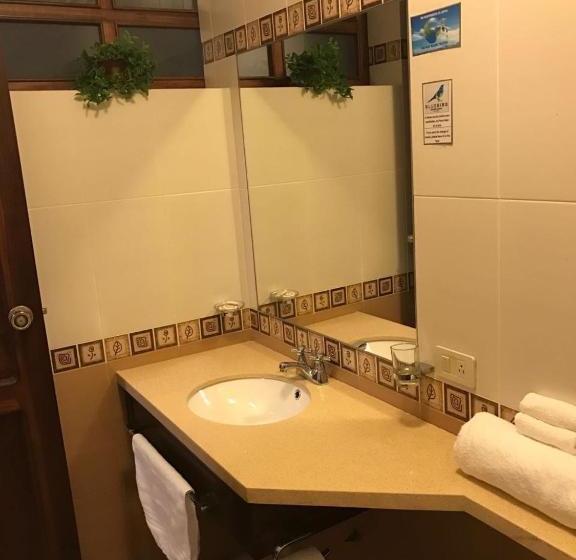 Blue Bird Bed And Breakfast