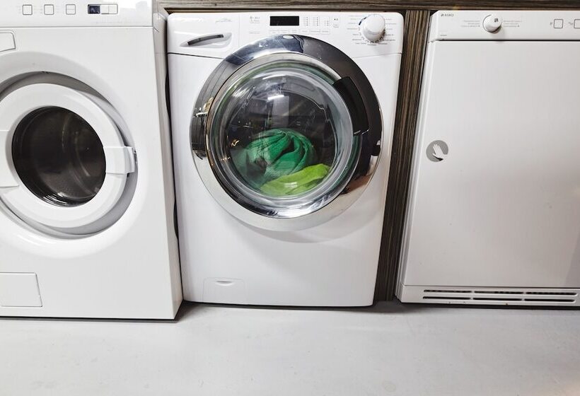 Capsule Hotel 47 Nebo