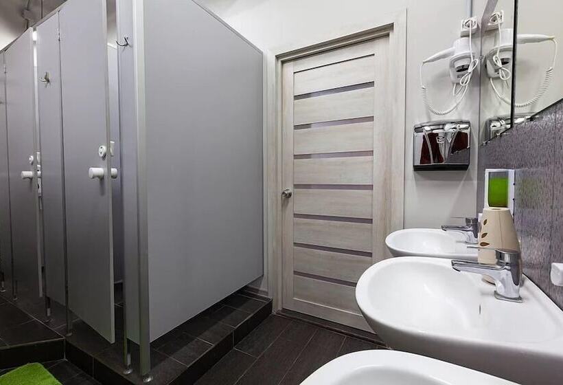 Capsule Hotel 47 Nebo