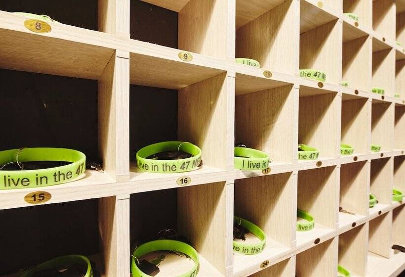 Capsule Hotel 47 Nebo