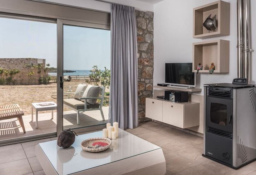 Cedar Bay Beachside Villas